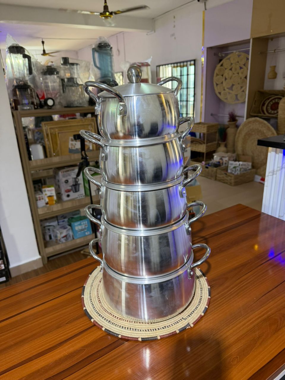 Aluminum cookware